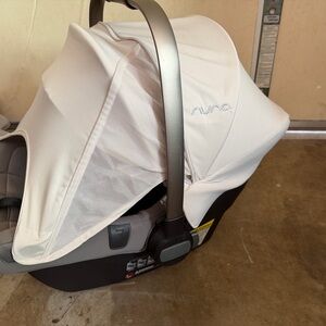 Nuna Pipa Lite LX Cream Car Seat Canopy